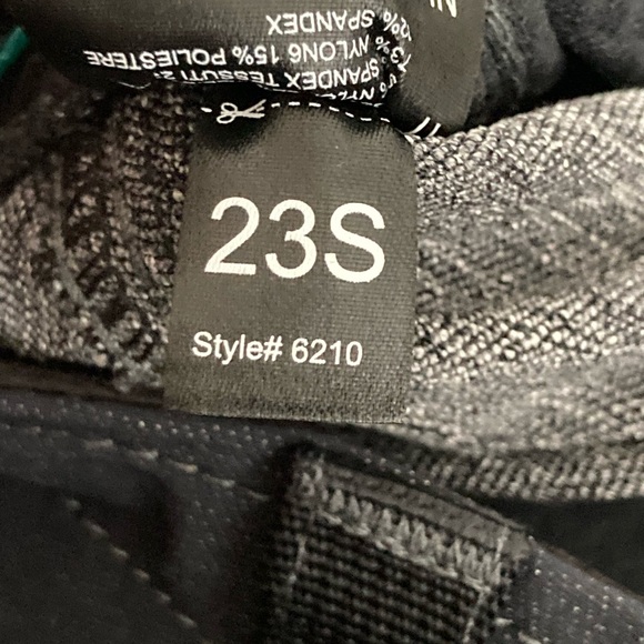 KUHL Klash Women's Hiking Outdoor Pants in Gotham Gray, Size 12 Short - Picture 10 of 12